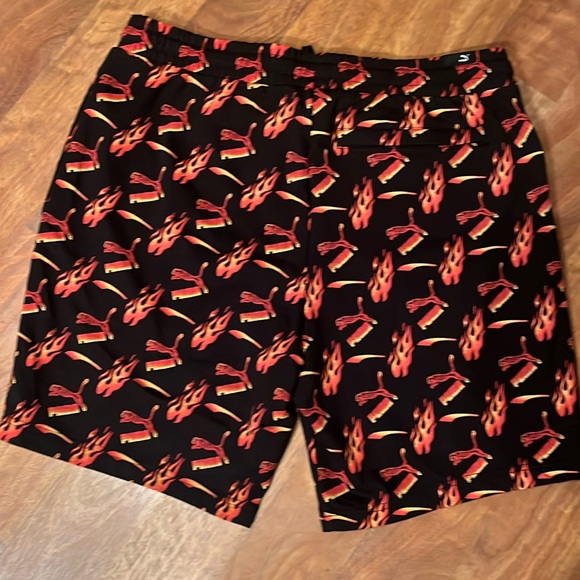 New Puma flame shorts - Picture 14 of 16